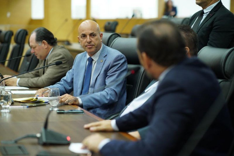 Deputado exige ação imediata para evitar fechamento da delegacia de Seringueiras