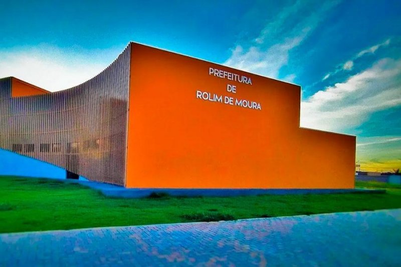 Prefeitura de Rolim de Moura lança edital de concurso público com mais de 300 vagas