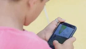 Alesp aprova projeto que proíbe uso de celular nas escolas do estado de SP
