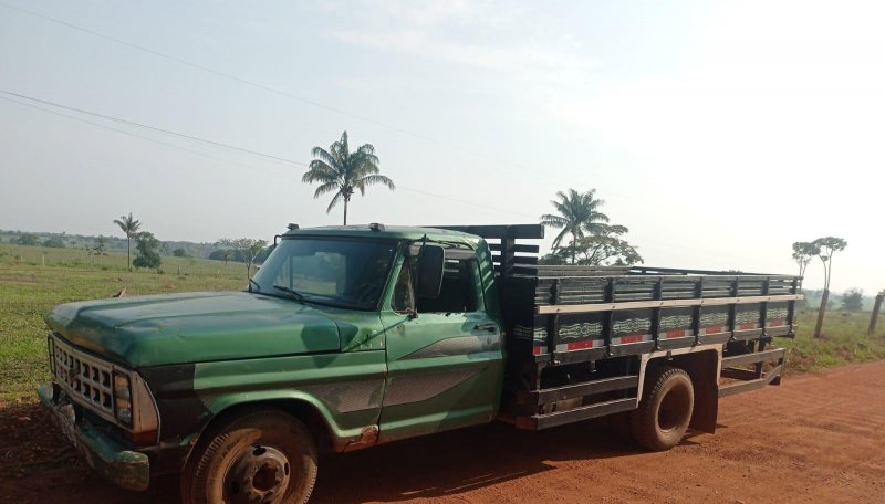 Caminhonete F4000 Furtada em Pimenta Bueno é recuperada pela Polícia Militar em Santa Luzia D’Oeste