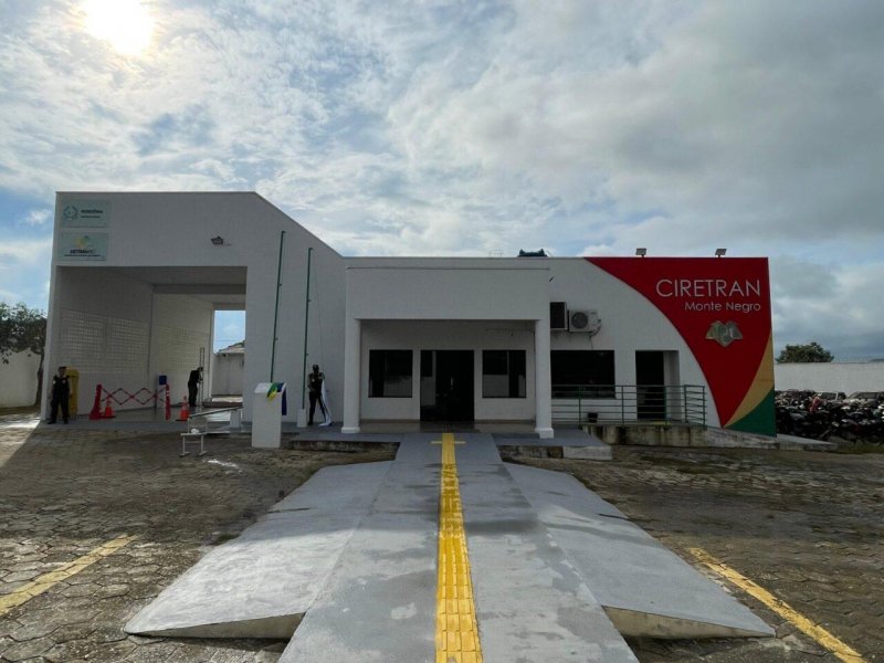 Governo de RO entrega Ciretrans de Monte Negro e Campo Novo de Rondônia