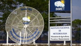 Inmet prevê chuvas intensas até segunda-feira em oito estados