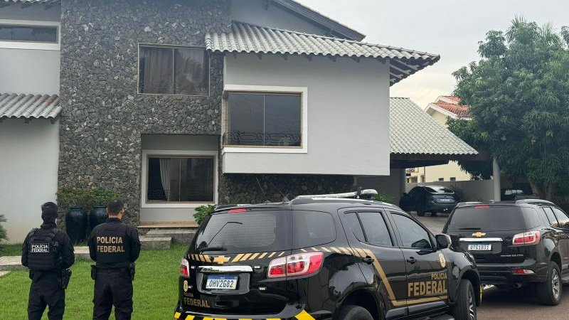 Foto 1 da matéria: PF desarticula esquema de tráfico interestadual de drogas envolvendo policiais em RO e na BA
