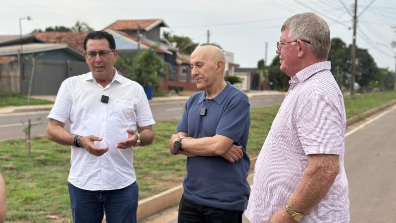 Foto 4 da matéria: Prefeito Aldo Júlio celebra investimentos de mais de R$ 21 milhões em Rolim de Moura com visita do senador Confúcio Moura
