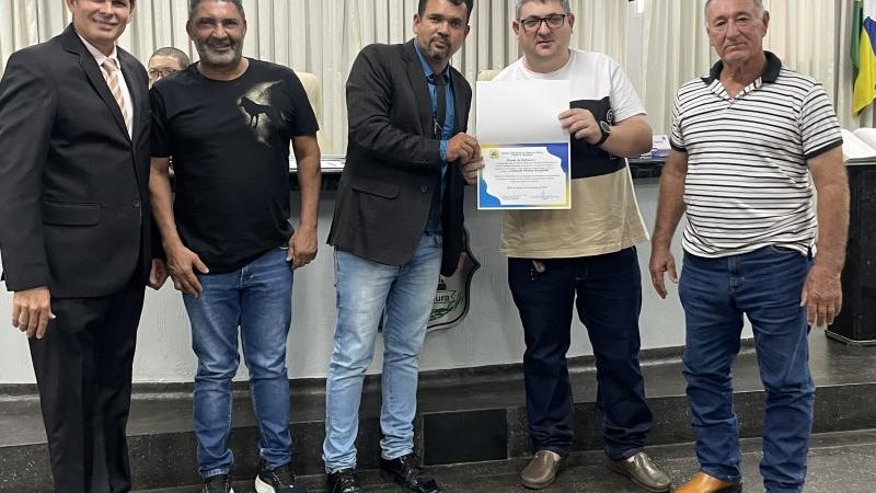 Foto 8 da matéria: AAMIROM que organiza leilão Direito de Viver recebe moção de aplausos em Rolim de Moura
