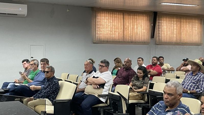 Foto 1 da matéria: AAMIROM que organiza leilão Direito de Viver recebe moção de aplausos em Rolim de Moura