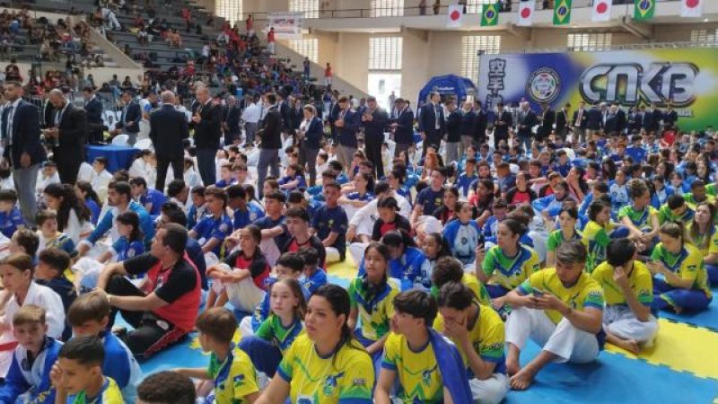 Foto 13 da matéria: Atletas de Rolim de Moura se destacam no Campeonato Brasileiro de Karatê em Natal/RN