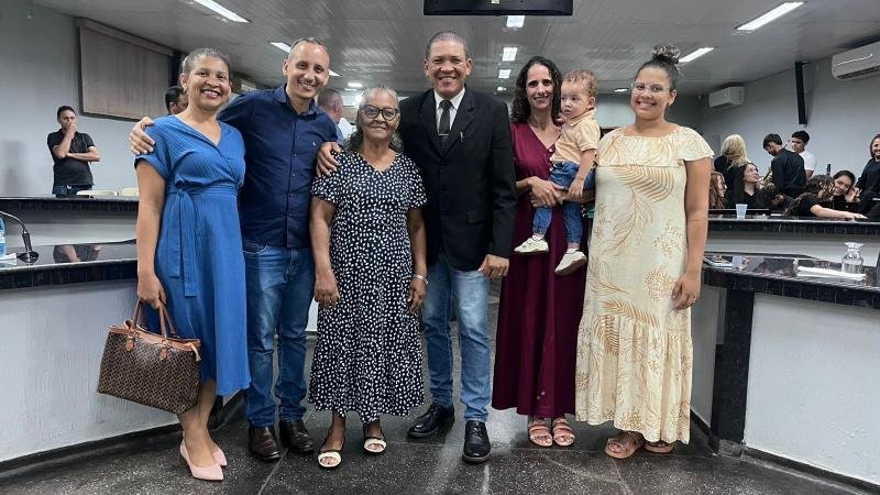 Foto 11 da matéria: Câmara Municipal de Rolim de Moura realiza sessão solene em homenagem ao Dia da Bíblia