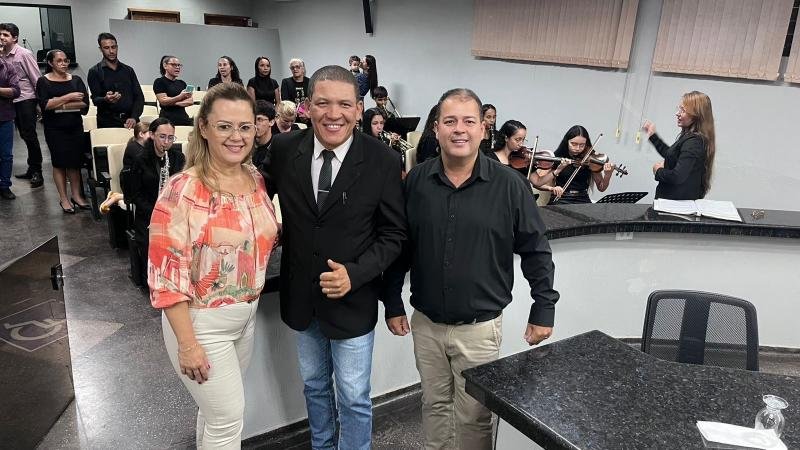 Foto 10 da matéria: Câmara Municipal de Rolim de Moura realiza sessão solene em homenagem ao Dia da Bíblia