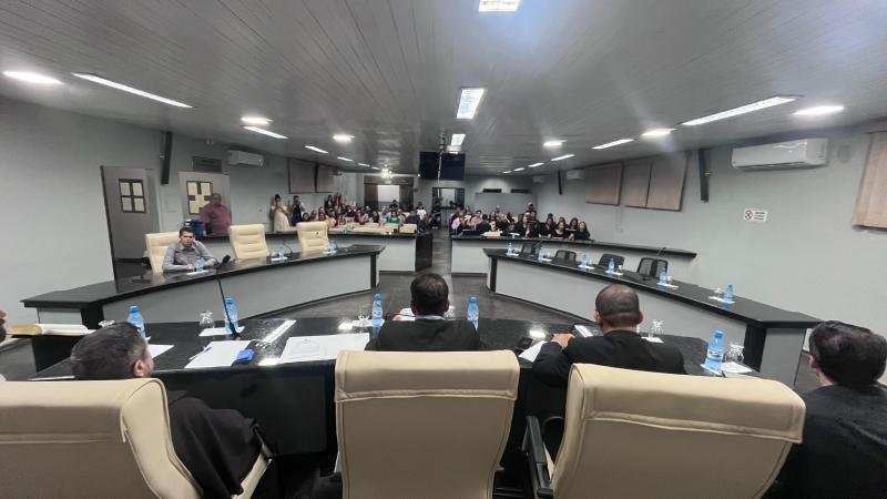 Foto 1 da matéria: Câmara Municipal de Rolim de Moura realiza sessão solene em homenagem ao Dia da Bíblia