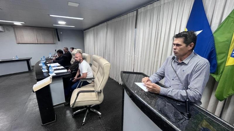 Foto 4 da matéria: Câmara Municipal de Rolim de Moura realiza sessão solene em homenagem ao Dia da Bíblia