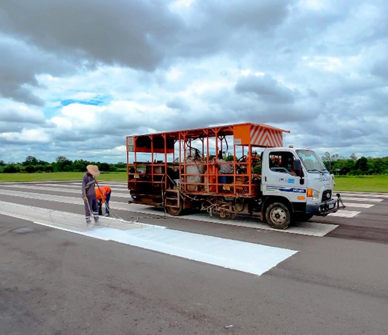 Governo de RO revitaliza sinalização na pista de pouso e decolagem do aeroporto de Ji-Paraná