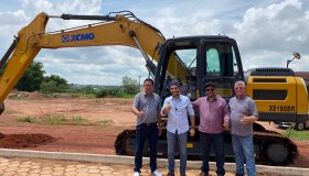 Prefeitura de Rolim de Moura recebe maquinários adquiridos com recursos de...