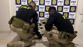 PRF apreende mais de 40 kg de maconha na BR-364