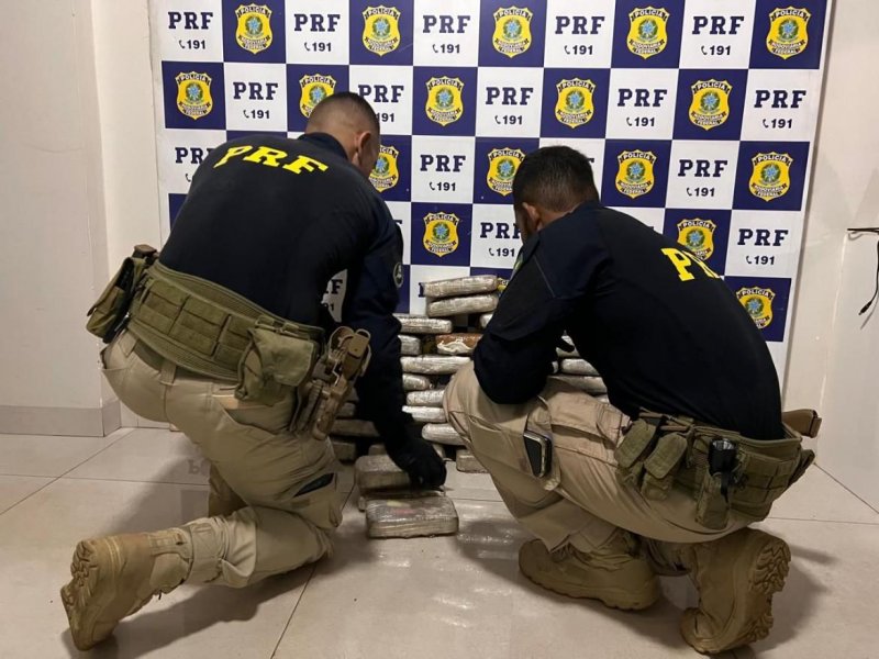 PRF apreende mais de 40 kg de maconha na BR-364