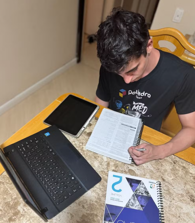 Estudante de Cacoal é aprovado em medicina na USP após tirar nota máxima na redação: 'Não caiu a ficha'