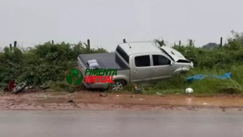 Foto 1 da matéria: Acidente grave na RO-010 mobiliza equipes de resgate em Pimenta Bueno
