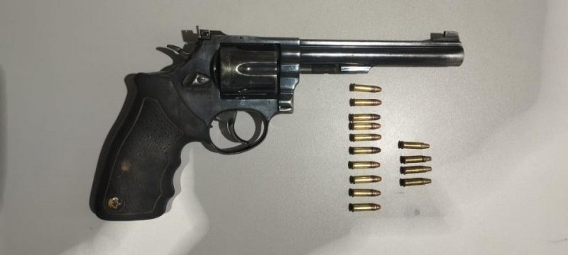 Arma de fogo é apreendida durante blitz da PM e Detran em Alta Floresta d’Oeste