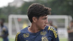 Benicio Posse, de Alto Alegre dos Parecis, é chamado por Caixinha para treinar...