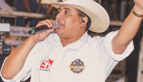 Marcos Natan fecha parceria com a maior agência de shows do Norte do Brasil e...