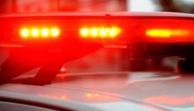 Mulher é atacada a tiros pelo ex-marido, que tenta roubar caminhonete
