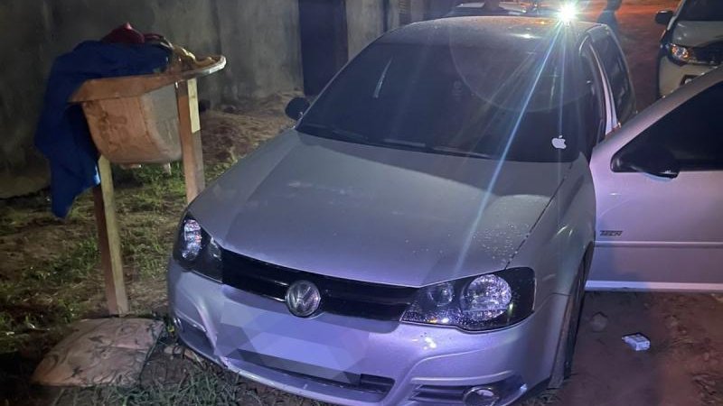 Foto 1 da matéria: Polícia Militar recupera VW Golf furtado em Rolim de Moura
