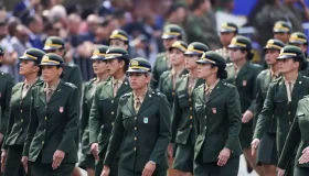 Sete mil mulheres se alistam no serviço militar em 2 dias