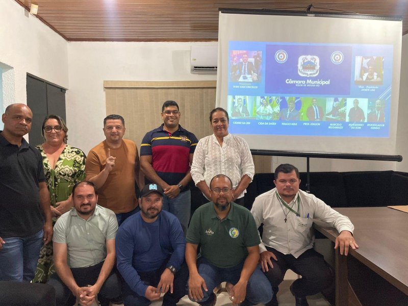 Vereadores participam de reunião com a diretoria do Rolim de Moura Esporte Clube