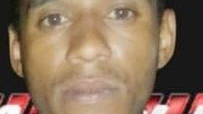 Foto 1 da matéria: Homem é assassinado a facadas no bairro Bom Jardim, em Rolim de Moura