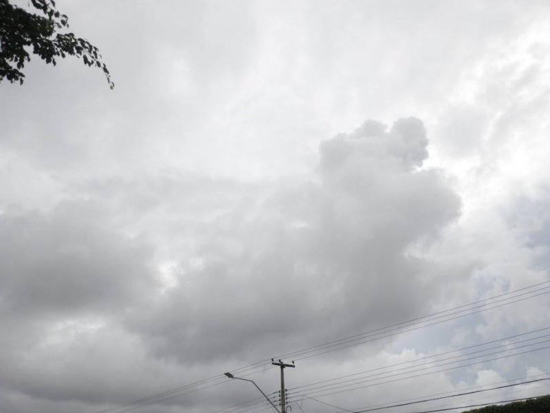 MOLHADO: Terça (11) em Rondônia será nublada e chuvosa, inclusive em Rolim de Moura