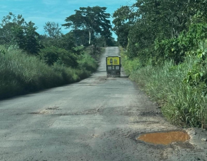 Alex Redano solicita recuperação da RO-490 entre Santa Luzia D’Oeste e Alto Alegre dos Parecis