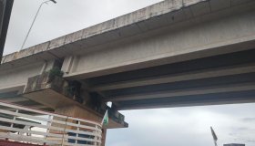 Defesa Civil monitora ponte sobre o rio Madeira após colisão de embarcação