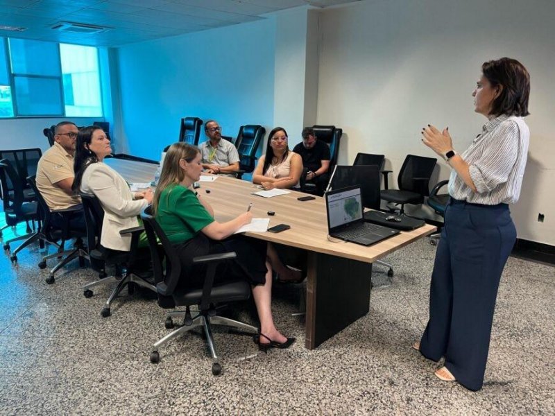 Emenda da deputada Lebrinha viabiliza estudo sobre pirarucu invasor na bacia do Vale Guaporé