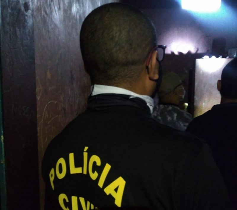 Operação da Polícia Civil mira tesoureiro suspeito de desviar mais de R$ 6 milhões de cooperativa de crédito