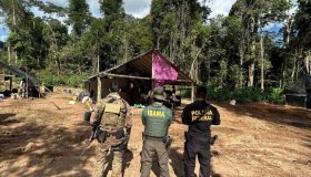 PF e IBAMA combatem o garimpo ilegal em terras indígenas na divisa entre...