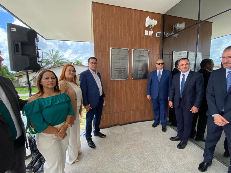 Prefeito Aldo Júlio participa da inauguração do novo prédio do Fórum em Rolim de Moura e pede fórum digital para Nova Estrela