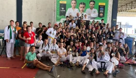 Academia Pequeno Dragão lidera a 1ª fase do campeonato estadual de karatê da...