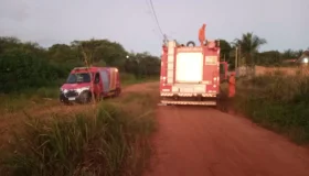 Bombeiros agem rápido e evitam que incêndio destrua residência em Rolim de...