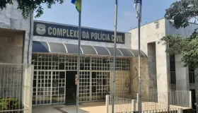 Criança morre afogada e polícia investiga suposta negligência em Porto Velho