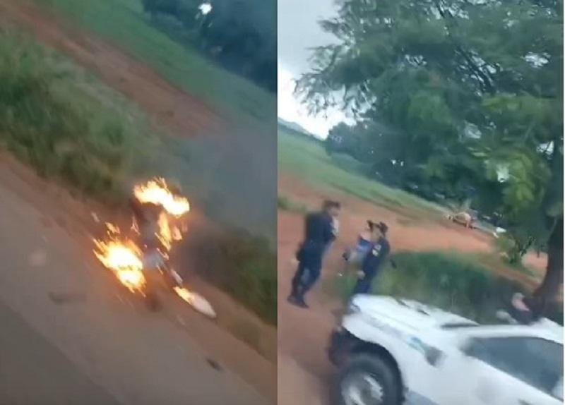 Motociclista toca fogo no próprio veículo após apresentar outro defeito em rodovia que liga Cerejeiras a Corumbiara