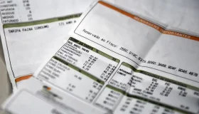 Tarifas de energia elétrica devem subir em média 3,5% este ano