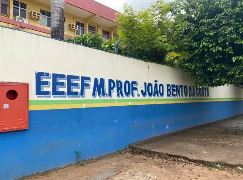 Alunos de escola pública são expulsos de sala de aula por não terem dinheiro para pagar atividade em Porto Velho
