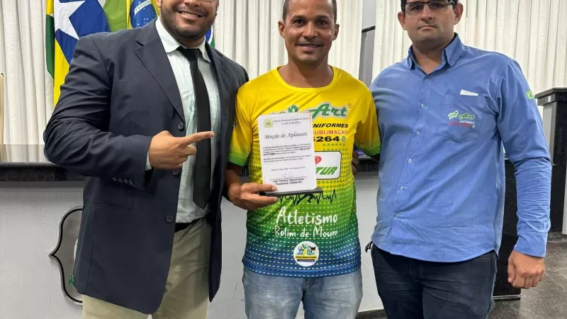 Foto 4 da matéria: Câmara de Rolim de Moura presta homenagem a personalidades e empresários
