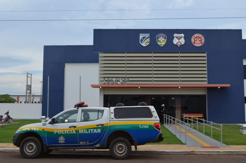 Homem com medida protetiva furta celular da ex-esposa em plena via pública em Vilhena