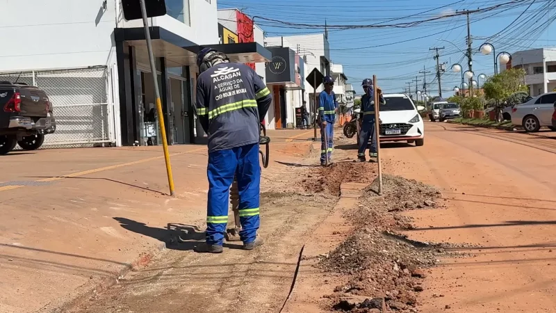 Colaboração que transforma: Águas de Rolim de Moura orienta sobre obras de esgoto no centro da cidade