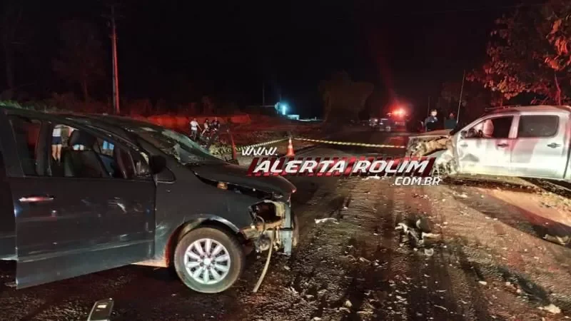 Foto 4 da matéria: Colisão frontal entre veículos deixa cinco feridos na RO-010, em Migrantinópolis