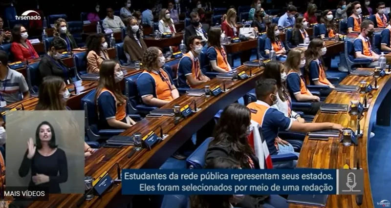 Estudantes rondonienses são selecionadas para etapa estadual do Programa Jovem Senador 2025-2026