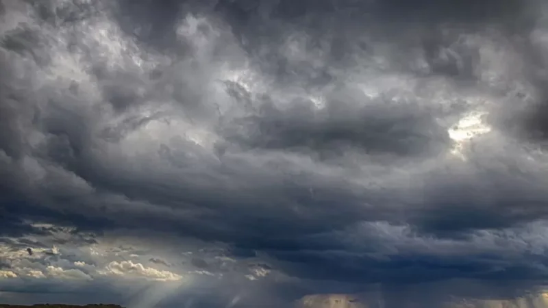 Frente fria chega a Rondônia nesta terça e derruba temperaturas em várias cidades