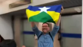 Governador Marcos Rocha retorna a Rondônia após vivenciar ataques em Israel...