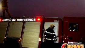 Incêndio em terreno baldio mobilizou Polícia Militar e Corpo de Bombeiros em...